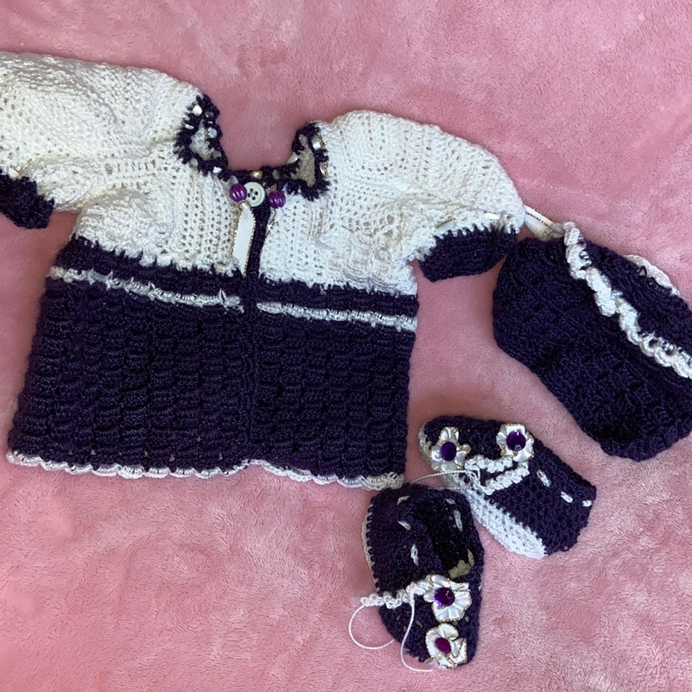 Newborn baby girl knitted outfit